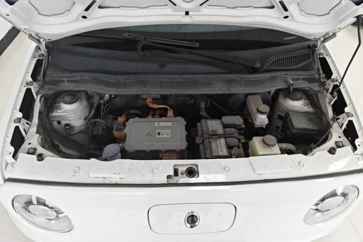 Used ORA Black Cat 2021 301 km Basic Version Engine Bay