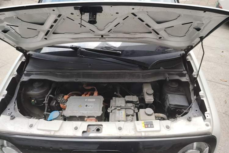Used ORA Black Cat 2021 351 km Standard Version Engine Bay