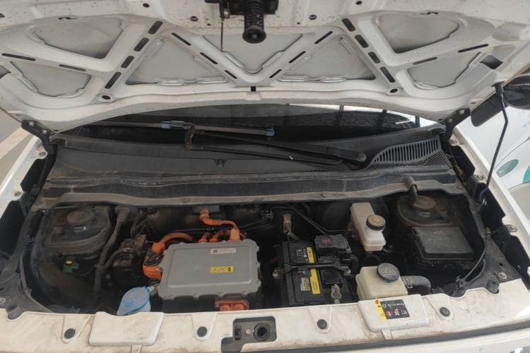 Used ORA Black Cat 2021 301 km Basic Version Engine Bay