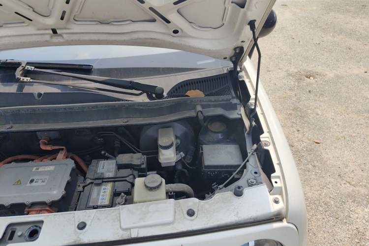 Used ORA Black Cat 2021 351 km Standard Version Engine Bay Left