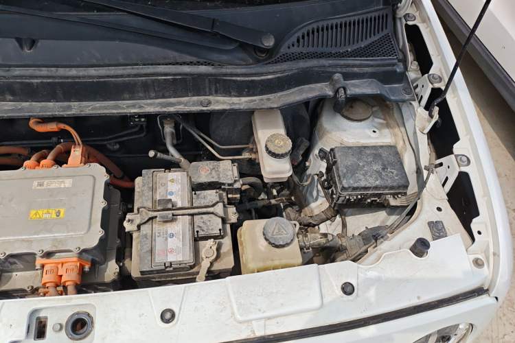 Used ORA Black Cat 2021 351 km Luxury Version Engine Bay Left