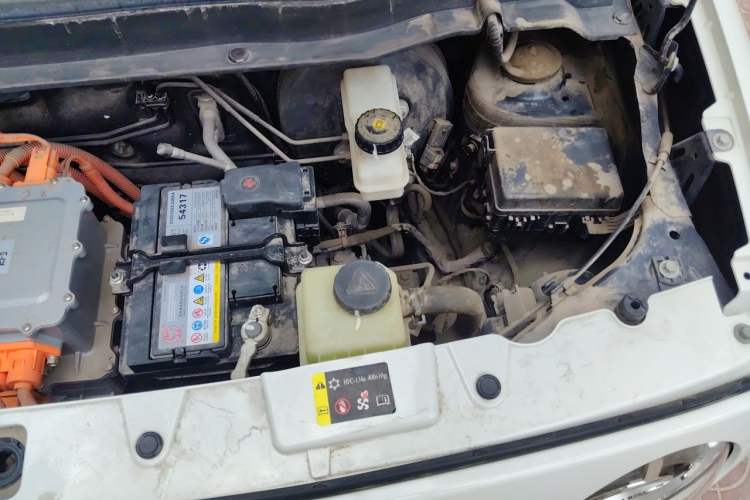 Used ORA Black Cat 2021 351 km Luxury Version Engine Bay Left
