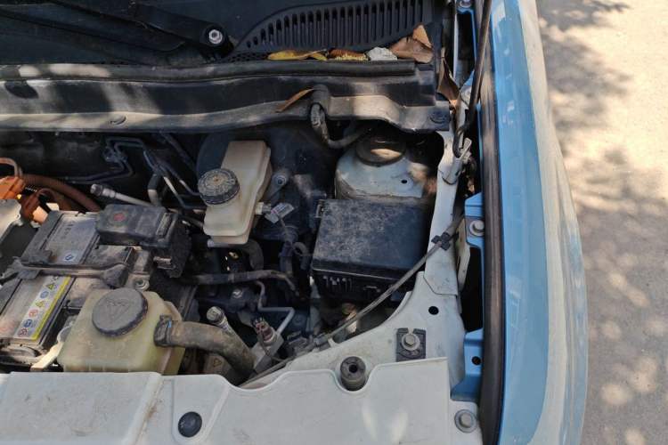 Used ORA Black Cat 2021 351 km Standard Version Engine Bay Left