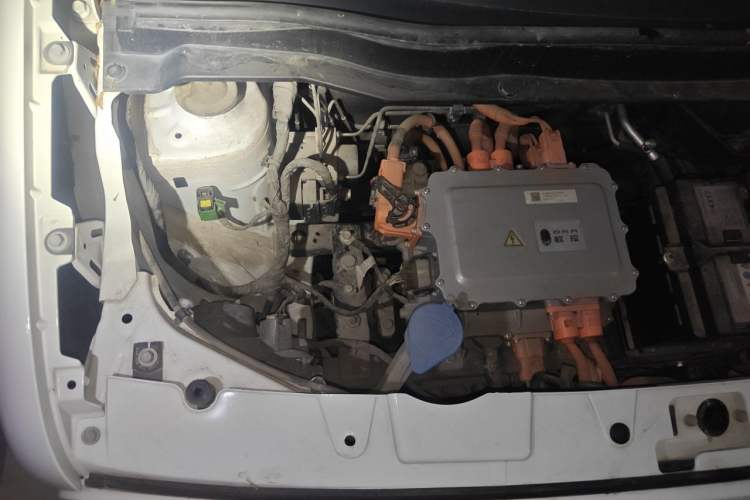 Used ORA Black Cat 2021 301 km Basic Version Engine Bay Right
