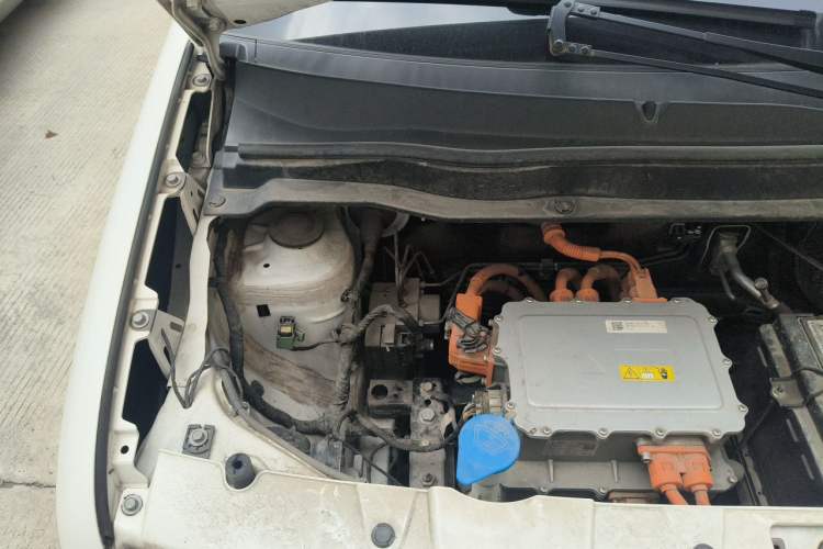 Used ORA Black Cat 2021 351 km Standard Version Engine Bay Right