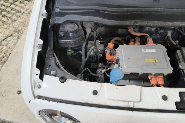 Used ORA Black Cat 2021 351 km Standard Version Engine Bay Right