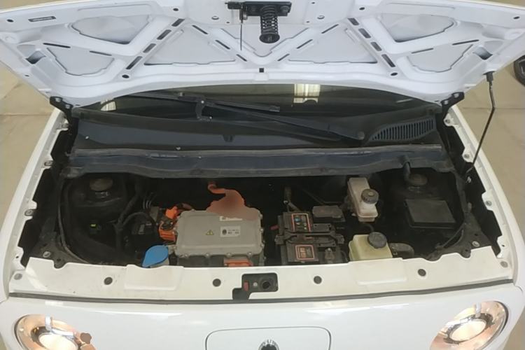 Used ORA Black Cat 2021 301 km Basic Version Engine Bay