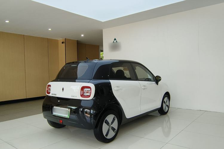 Used ORA Black Cat 2021 301 km Basic Version Exterior 1