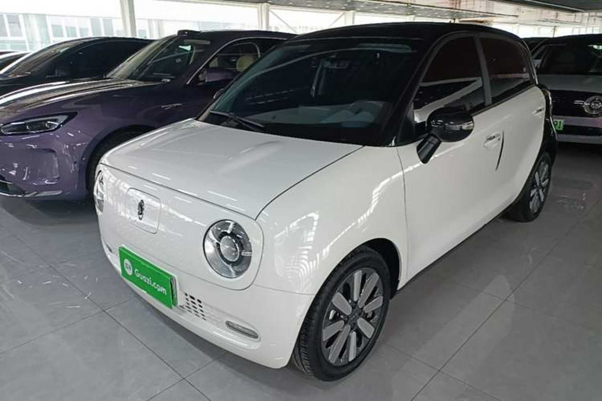 Used ORA Black Cat 2021 351 km Luxury Version Front Left 45 Deg