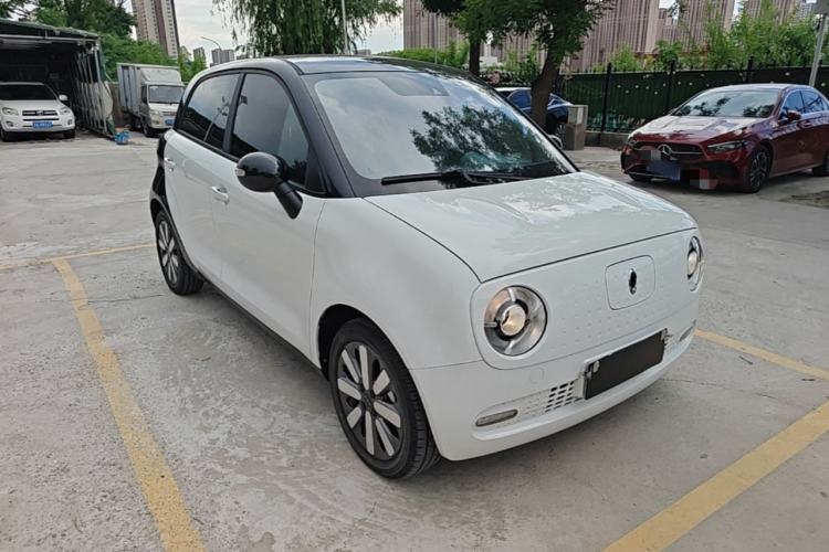 Used ORA Black Cat 2021 351 km Luxury Version Front Right 45 Deg