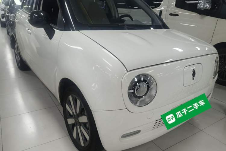 Used ORA Black Cat 2021 351 km Luxury Version Front Right 45 Deg
