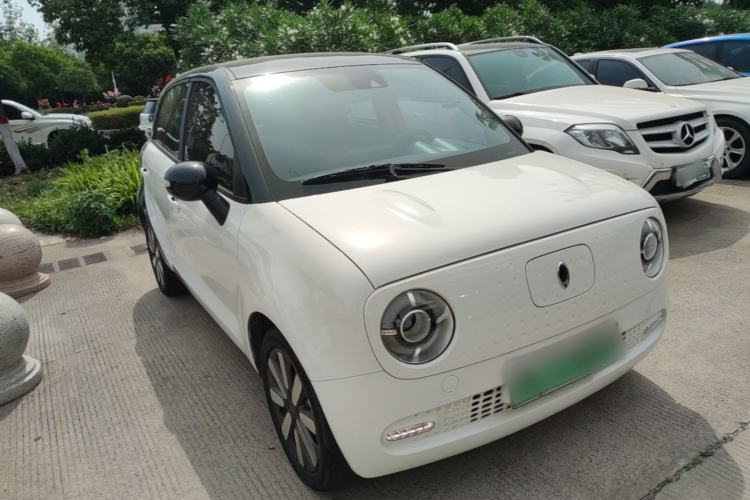 Used ORA Black Cat 2021 351 km Luxury Version Front Right 45 Deg