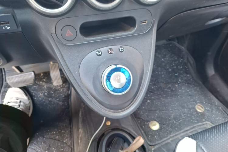Used ORA Black Cat 2021 351 km Luxury Version Gear Lever