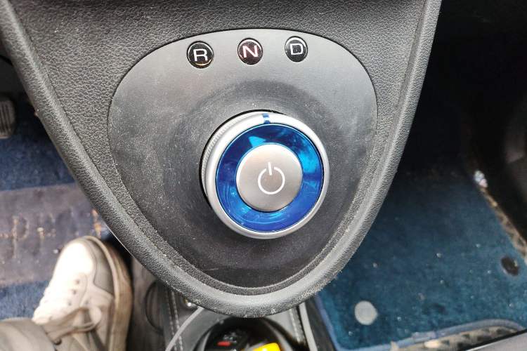 Used ORA Black Cat 2021 351 km Luxury Version Gear Lever