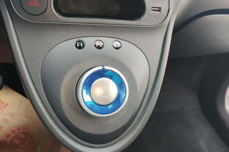 Used ORA Black Cat 2021 351 km Luxury Version Gear Lever