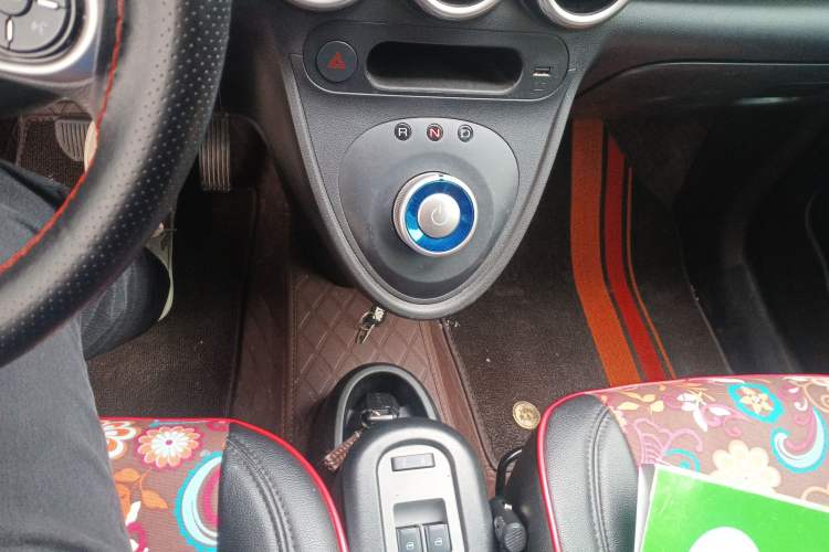 Used ORA Black Cat 2021 351 km Luxury Version Gear Lever