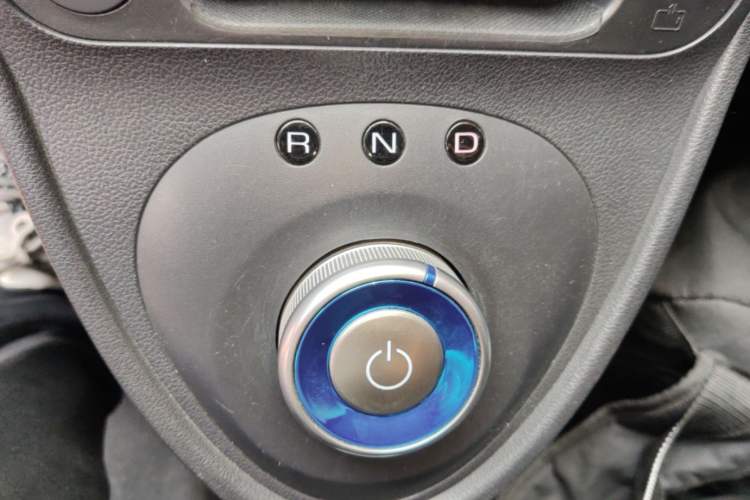 Used ORA Black Cat 2021 351 km Standard Version Gear Lever