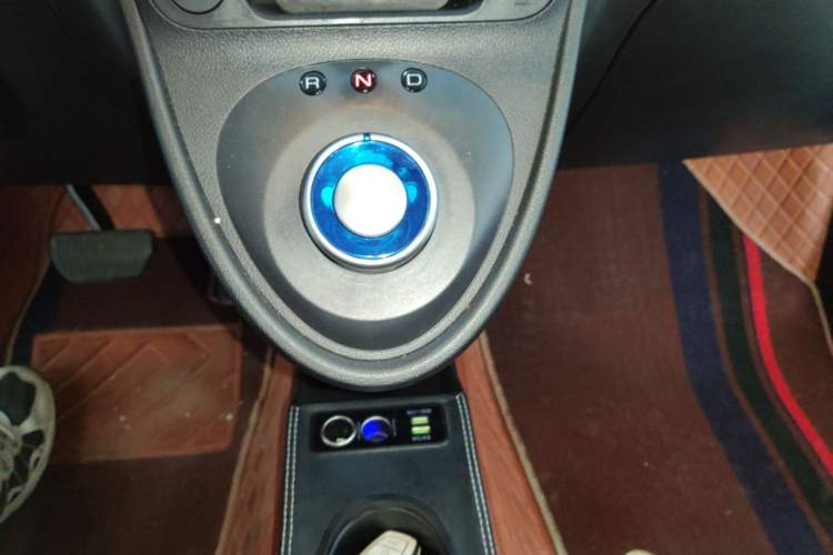Used ORA Black Cat 2021 351 km Standard Version Gear Lever