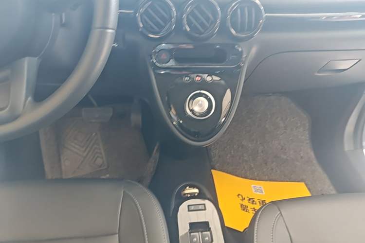 Used ORA Black Cat 2021 351 km Standard Version Gear Lever
