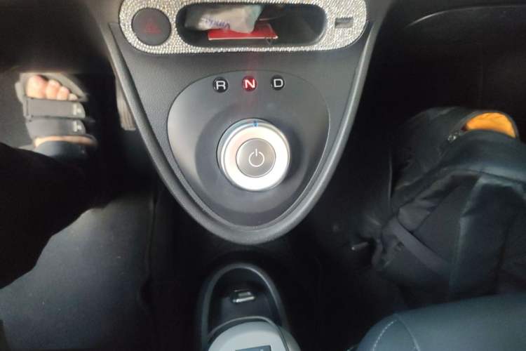 Used ORA Black Cat 2021 351 km Standard Version Gear Lever