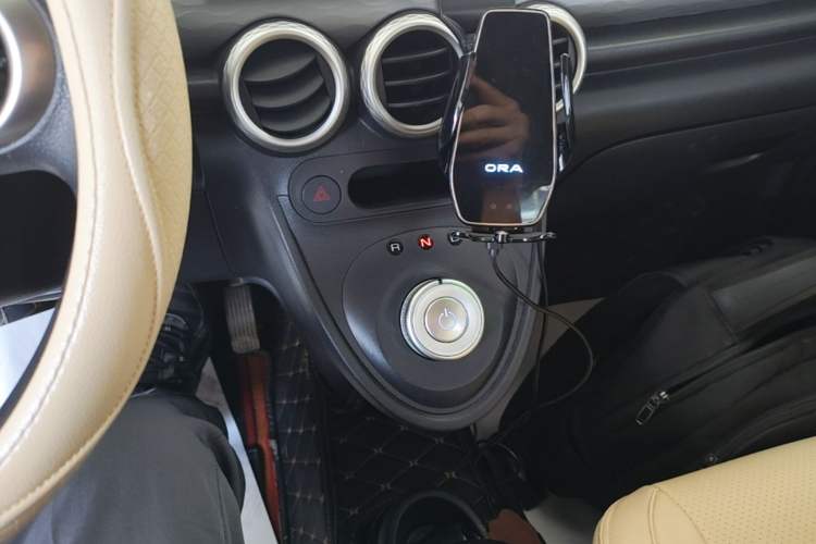 Used ORA Black Cat 2021 351 km Luxury Version Gear Lever