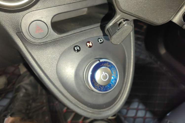 Used ORA Black Cat 2021 351 km Standard Version Gear Lever
