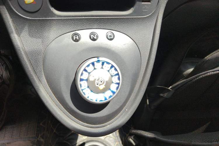 Used ORA Black Cat 2021 301 km Basic Version Gear Lever