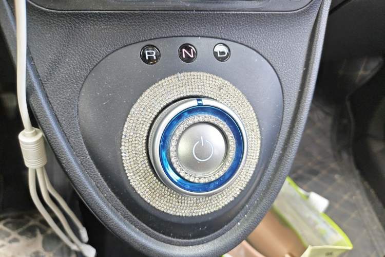 Used ORA Black Cat 2021 351 km Luxury Version Gear Lever