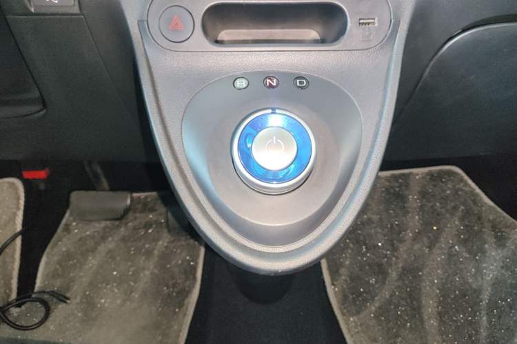 Used ORA Black Cat 2021 351 km Standard Version Gear Lever
