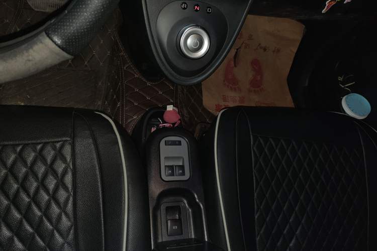 Used ORA Black Cat 2021 351 km Luxury Version Gear Lever