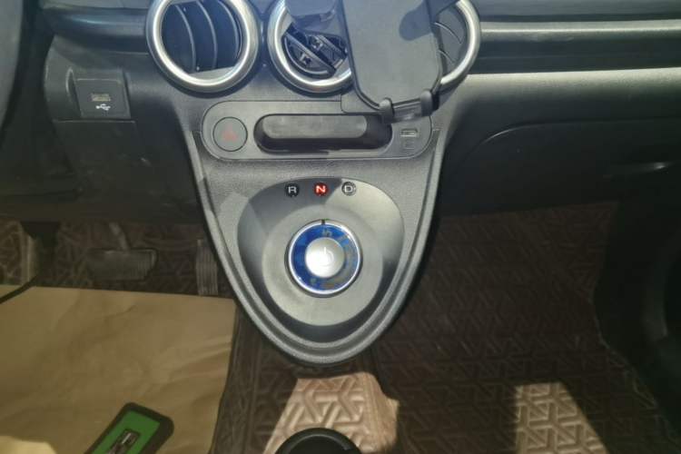 Used ORA Black Cat 2021 301 km Basic Version Gear Lever