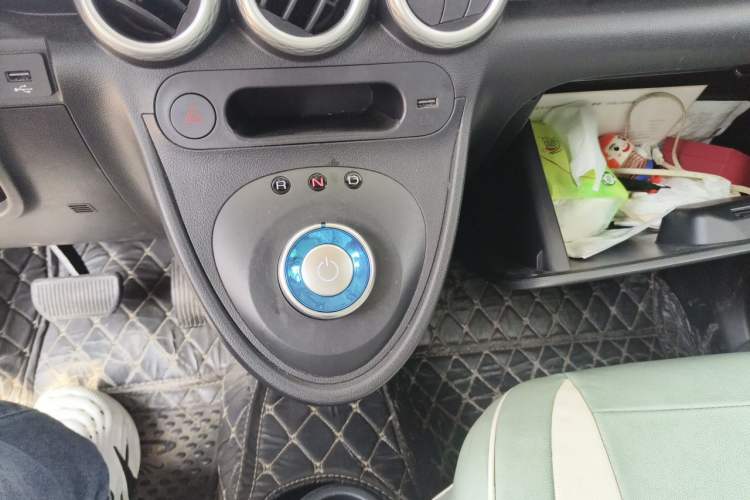 Used ORA Black Cat 2021 351 km Standard Version Gear Lever