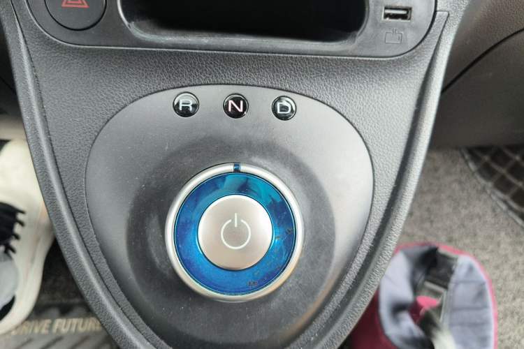 Used ORA Black Cat 2021 351 km Standard Version Gear Lever