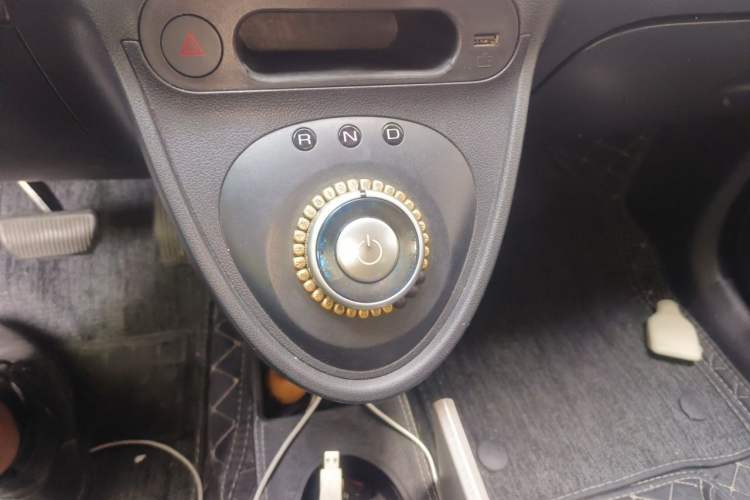 Used ORA Black Cat 2021 405 km Long-Range Version Gear Lever