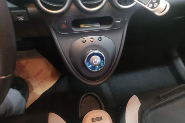 Used ORA Black Cat 2021 351 km Luxury Version Gear Lever