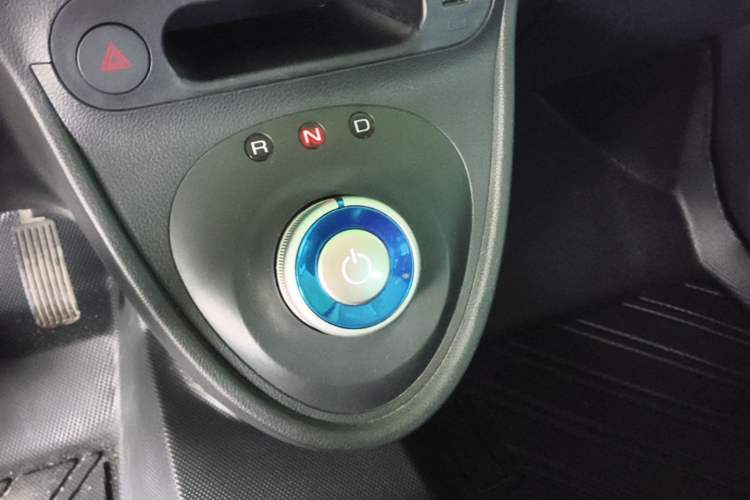 Used ORA Black Cat 2021 351 km Standard Version Gear Lever
