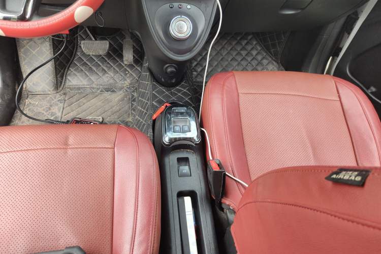 Used ORA Black Cat 2021 405 km Long-Range Version Gear Lever