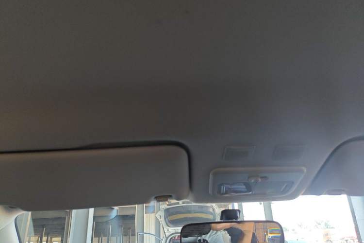Used ORA Black Cat 2021 351 km Standard Version Headliner