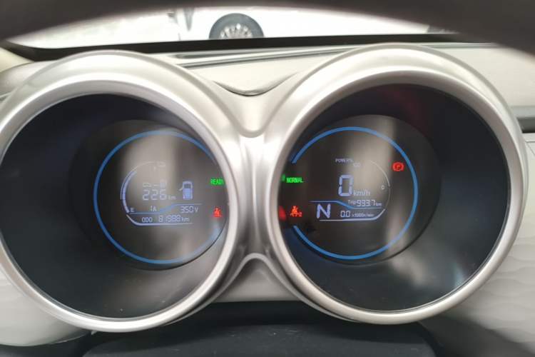 Used ORA Black Cat 2021 351 km Standard Version Instrument Cluster