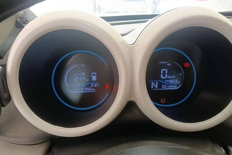 Used ORA Black Cat 2021 301 km Basic Version Instrument Cluster