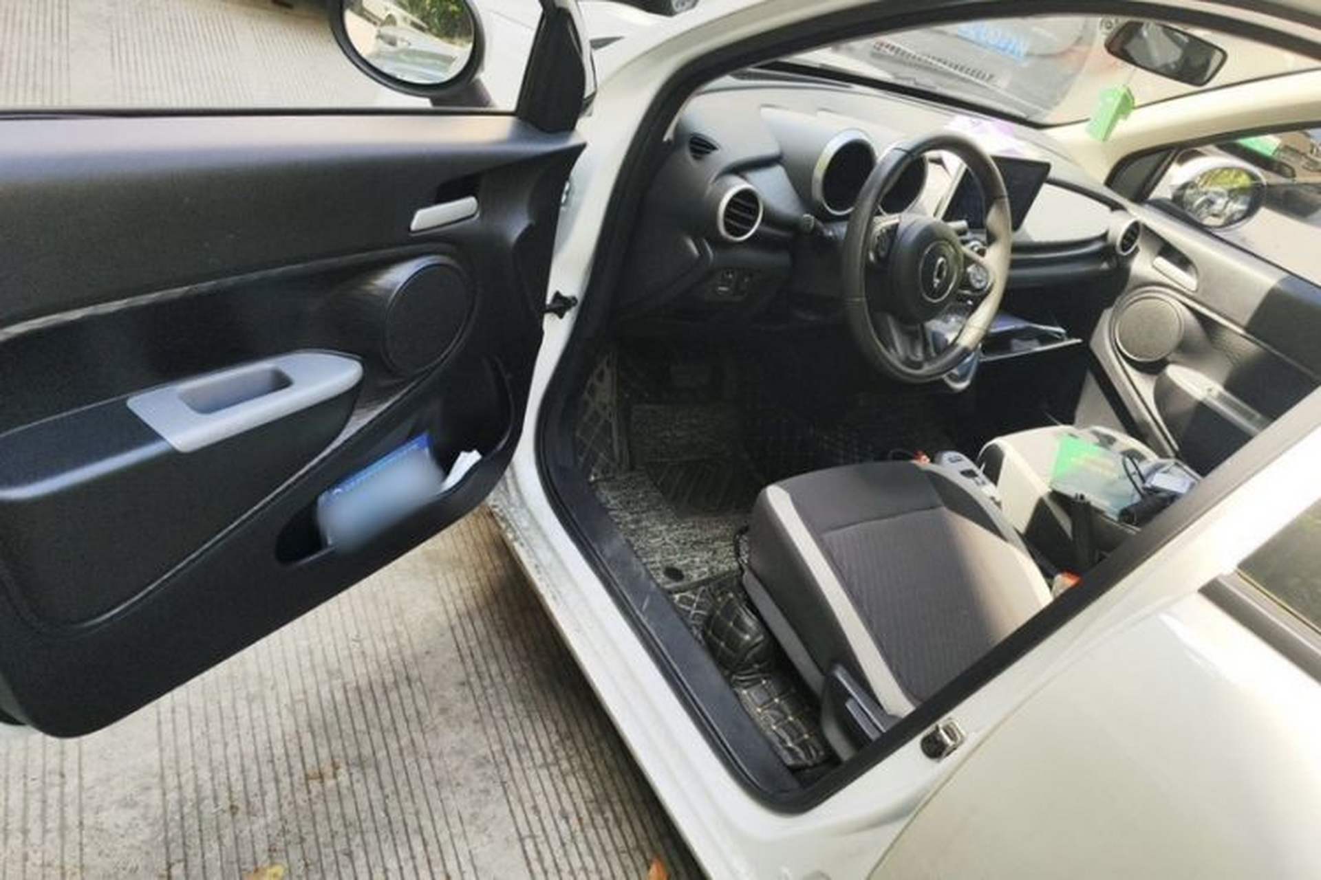 Used ORA Black Cat 2021 301 km Basic Version Interior 2
