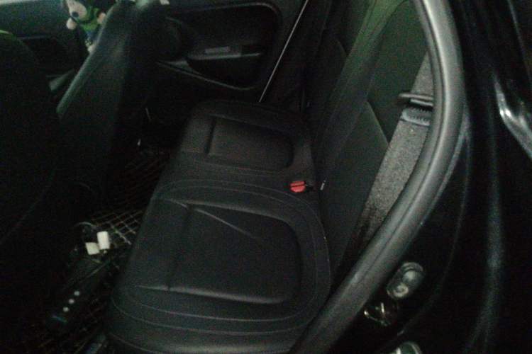Used ORA Black Cat 2021 351 km Standard Version Interior 4