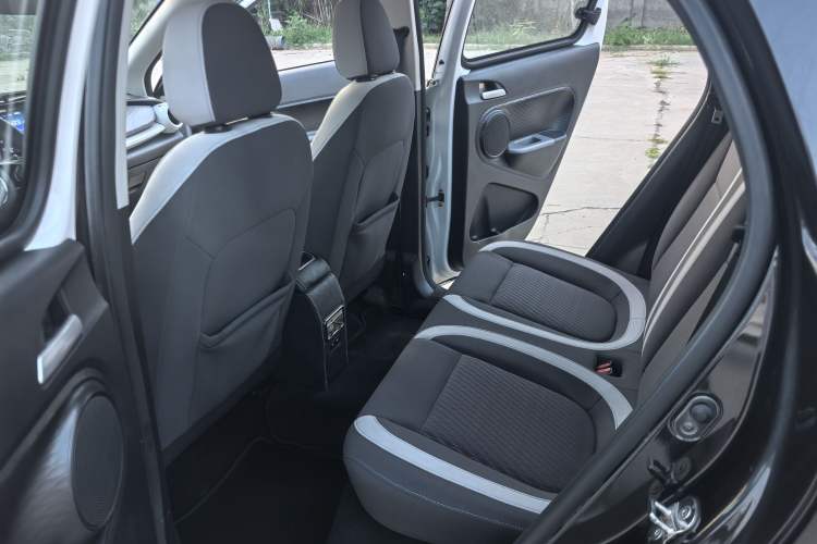 Used ORA Black Cat 2021 301 km Basic Version Interior 5