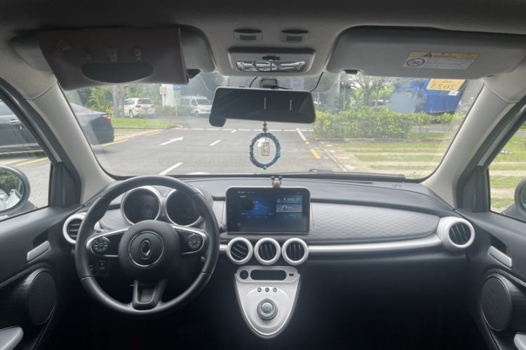 Used ORA Black Cat 2021 351 km Standard Version Interior 5