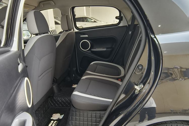 Used ORA Black Cat 2021 301 km Basic Version Interior 5