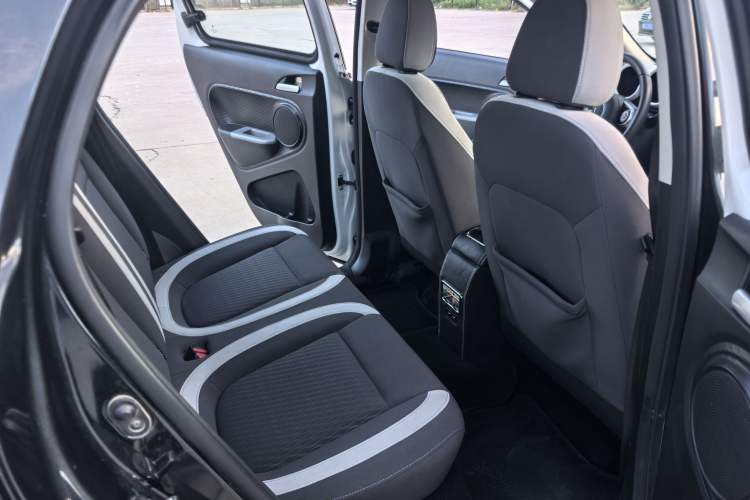 Used ORA Black Cat 2021 301 km Basic Version Interior 6