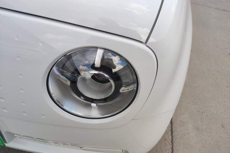 Used ORA Black Cat 2021 301 km Basic Version Left Front Headlight