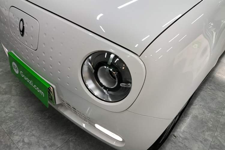 Used ORA Black Cat 2021 351 km Standard Version Left Front Headlight