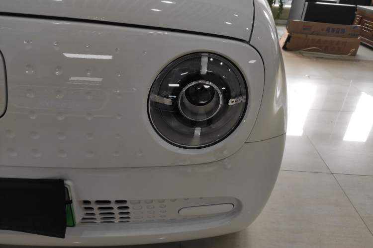Used ORA Black Cat 2021 301 km Basic Version Left Front Headlight