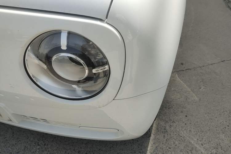 Used ORA Black Cat 2021 301 km Basic Version Left Front Headlight